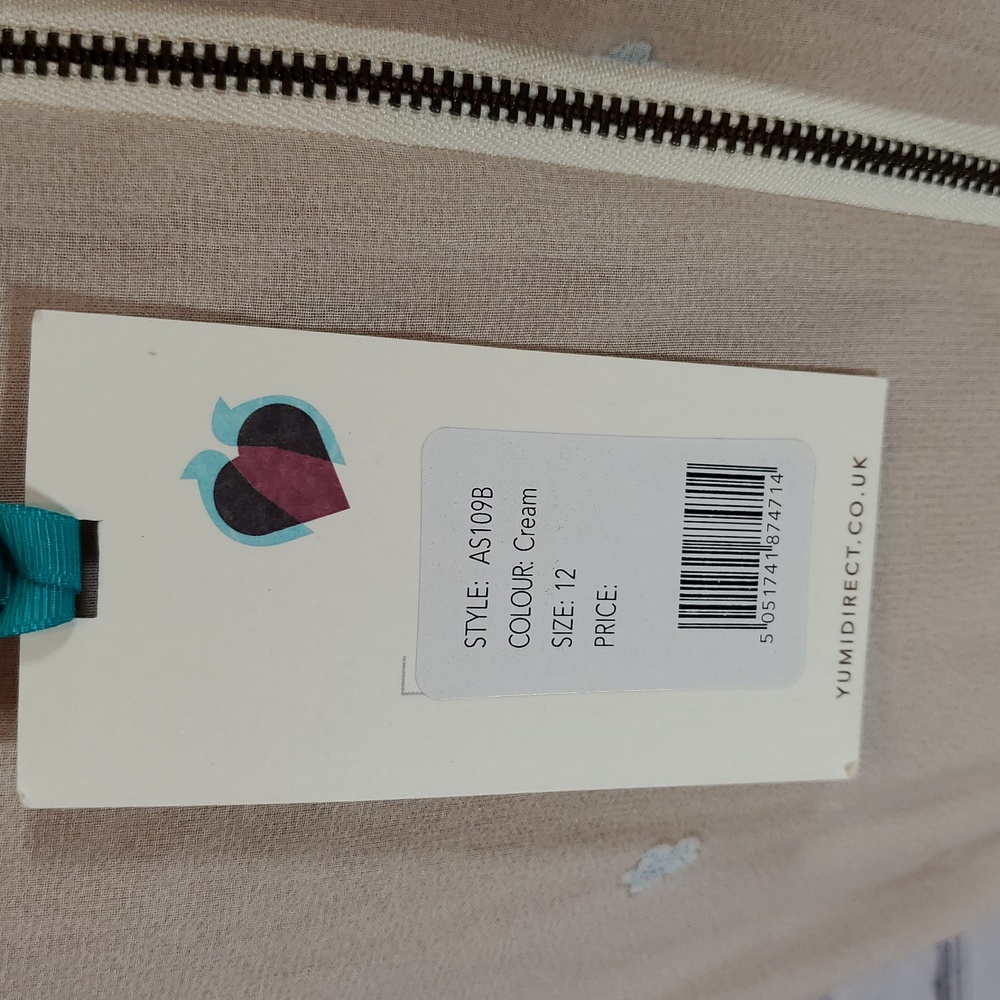 Yumi Cream and Blue Floral Dress Size 6/8 NWT - Picture 9 of 11